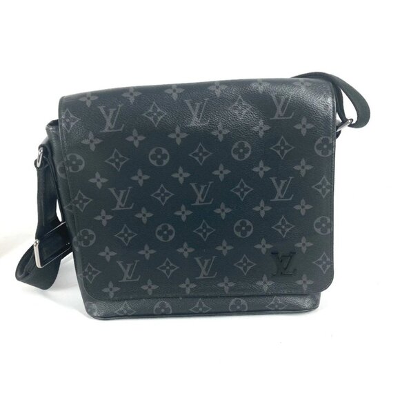 LOUIS VUITTON M45272 MonogramEclipse District PM bag flap crossbody Shoulder Bag - Picture 1 of 13